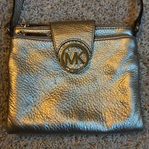 Michael Kors cross body purse